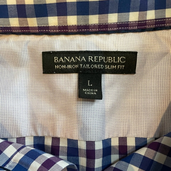 Men’s Banana Republic Shirt size Large PLEASE READ - Picture 2 of 3